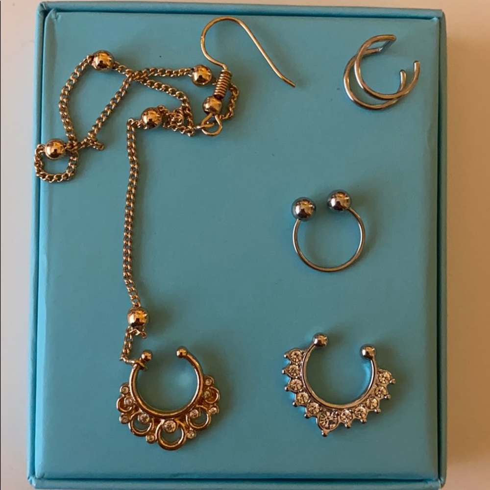 4pk 3 faux nose/septum rings and 1 ear cuff